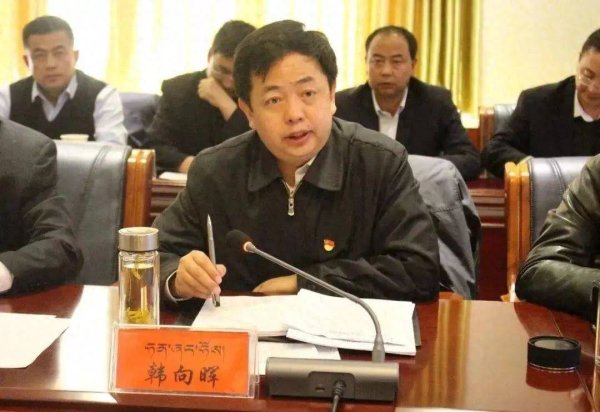 日斗配资 青海一落马官员受贿细节曝光：接行贿者车钥匙将车开回家，车内拉杆箱装有198万现金